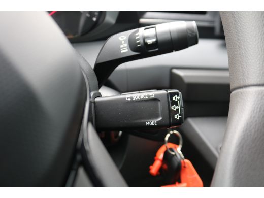 Renault Master 2.0 dCi 170pk Bakwagen met Laadklep ActivLease financial lease
