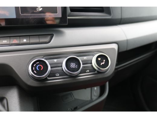 Renault Master 2.0 dCi 170pk Bakwagen met Laadklep ActivLease financial lease