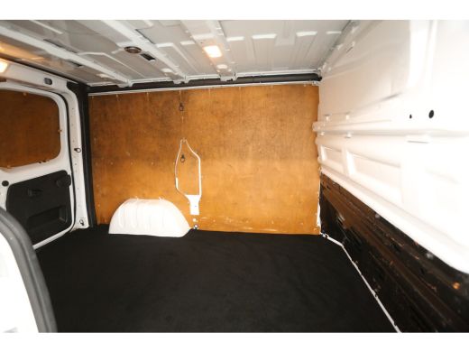 Renault Trafic 1.6 dCi T27 L1H1 Airco Cruise Navigatie 3 Persoons Parkeersensoren Elektrpakket ActivLease financial lease