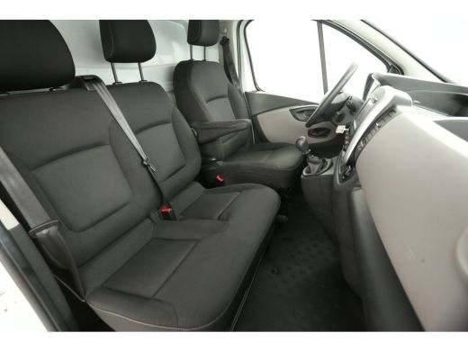Renault Trafic 1.6 dCi T27 L1H1 Airco Cruise Navigatie 3 Persoons Parkeersensoren Elektrpakket ActivLease financial lease