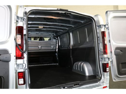Renault Trafic 2.0 dCi 170pk L2 H1 Airco Automaat Navigatie Camera Led ActivLease financial lease
