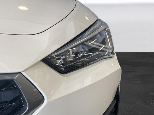 Seat Leon Sportstourer 1.5 TSI 150pk Business Edition / 18 inch lichtmetaal / Achteruitrijcamera / Stoelverwarming ActivLease financial lease