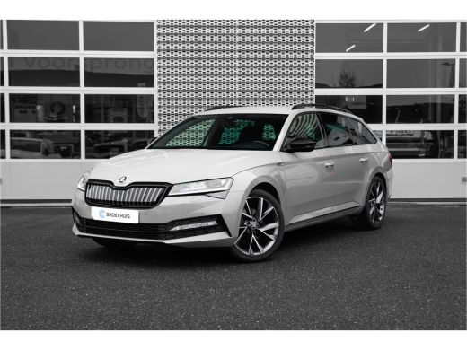 Skoda Superb Combi 1.4 TSI iV Sportline Business | Camera | Carplay | Navigatie | Stoel- stuurverwarming Skoda Superb Combi 1.4 TSI iV Sportline Business | Camera | Carplay | Navigatie | Stoel- stuurverwarming