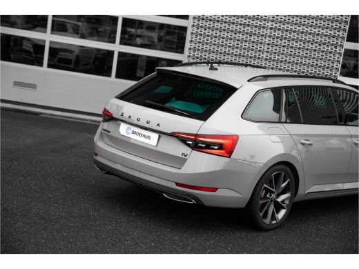 Skoda Superb Combi 1.4 TSI iV Sportline Business | Camera | Carplay | Navigatie | Stoel- stuurverwarming ActivLease financial lease
