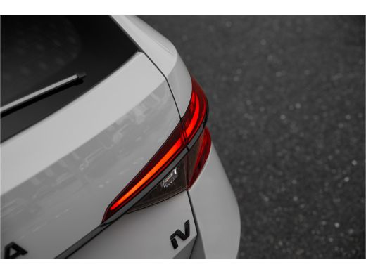 Skoda Superb Combi 1.4 TSI iV Sportline Business | Camera | Carplay | Navigatie | Stoel- stuurverwarming ActivLease financial lease