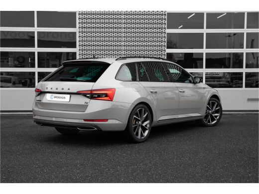 Skoda Superb Combi 1.4 TSI iV Sportline Business | Camera | Carplay | Navigatie | Stoel- stuurverwarming ActivLease financial lease