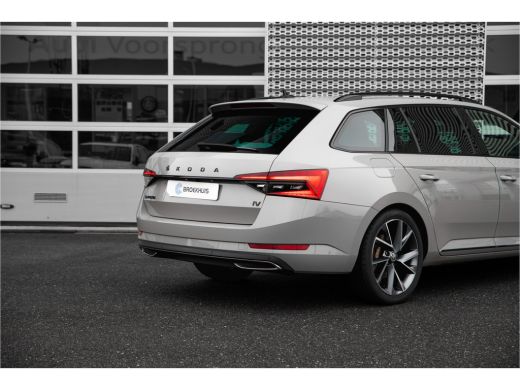Skoda Superb Combi 1.4 TSI iV Sportline Business | Camera | Carplay | Navigatie | Stoel- stuurverwarming ActivLease financial lease