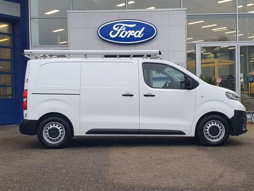 Toyota ProAce Worker 1.6 D-4D Airco | Cruisecontrol | Trekhaak | Imperiaal ActivLease financial lease