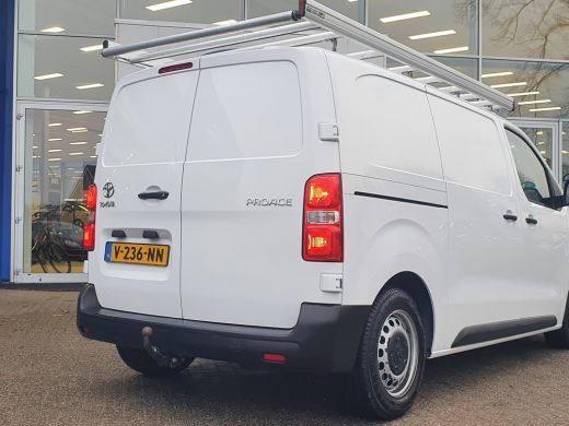 Toyota ProAce Worker 1.6 D-4D Airco | Cruisecontrol | Trekhaak | Imperiaal ActivLease financial lease