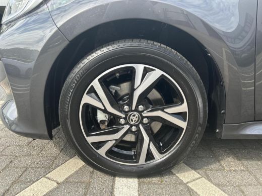 Toyota Yaris 1.5 Hybrid 115 First Edition (Navigatie - Adaptive cruise) ActivLease financial lease