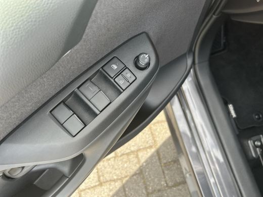 Toyota Yaris 1.5 Hybrid 115 First Edition (Navigatie - Adaptive cruise) ActivLease financial lease