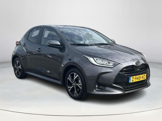 Toyota Yaris 1.5 Hybrid 115 First Edition (Navigatie - Adaptive cruise) ActivLease financial lease