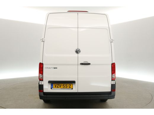 Volkswagen Crafter 30 2.0 TDI L3H3 | BPM Vrij | 140PK | Airco Cruise Carplay Navigatie Parkeersensoren 3 Persoons ActivLease financial lease