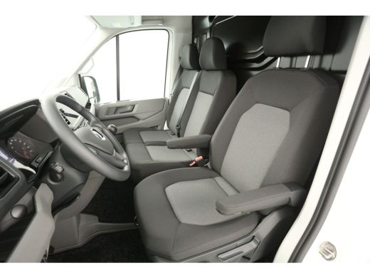 Volkswagen Crafter 30 2.0 TDI L3H3 | BPM Vrij | 140PK | Airco Cruise Carplay Navigatie Parkeersensoren 3 Persoons ActivLease financial lease