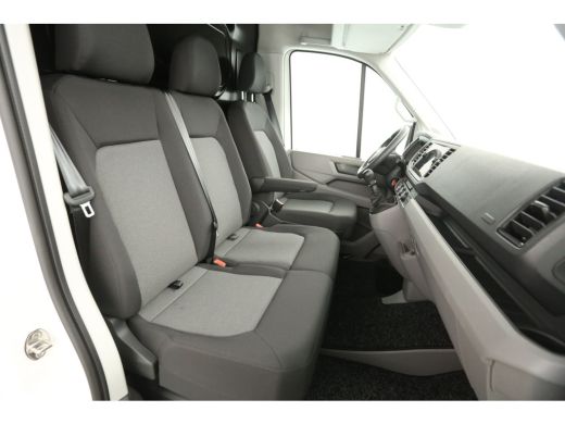 Volkswagen Crafter 30 2.0 TDI L3H3 | BPM Vrij | 140PK | Airco Cruise Carplay Navigatie Parkeersensoren 3 Persoons ActivLease financial lease