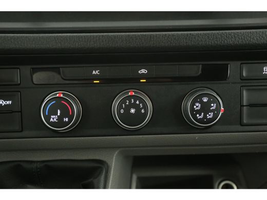 Volkswagen Crafter 35 2.0 TDI L3H3 | 140PK | 3000KG Trekgew. Trekhaak | Airco Cruise 3 Persoons Imperiaal ActivLease financial lease