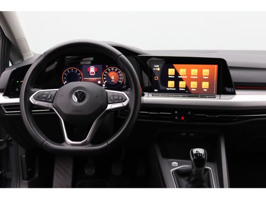 Volkswagen Golf 1.0 TSI Life | Aanhanger assistent | Achteropkomend verkeer waarschuwing | Apple Carplay/Android ... ActivLease financial lease