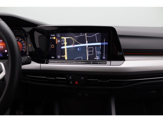 Volkswagen Golf 1.0 TSI Life | Aanhanger assistent | Achteropkomend verkeer waarschuwing | Apple Carplay/Android ... ActivLease financial lease