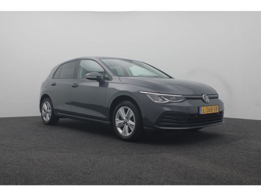 Volkswagen Golf 1.0 TSI Life | Aanhanger assistent | Achteropkomend verkeer waarschuwing | Apple Carplay/Android ... ActivLease financial lease