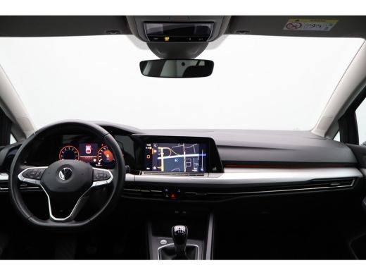 Volkswagen Golf 1.0 TSI Life | Aanhanger assistent | Achteropkomend verkeer waarschuwing | Apple Carplay/Android ... ActivLease financial lease