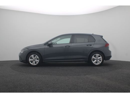 Volkswagen Golf 1.0 TSI Life | Aanhanger assistent | Achteropkomend verkeer waarschuwing | Apple Carplay/Android ... ActivLease financial lease