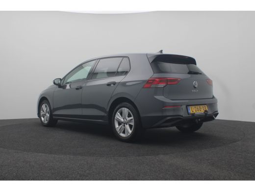 Volkswagen Golf 1.0 TSI Life | Aanhanger assistent | Achteropkomend verkeer waarschuwing | Apple Carplay/Android ... ActivLease financial lease