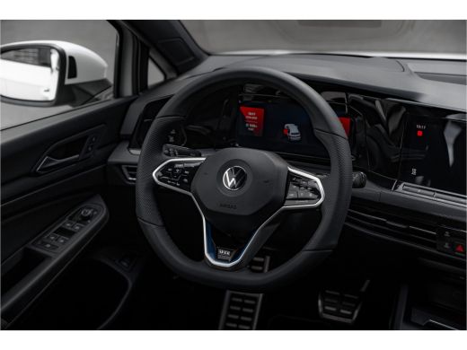Volkswagen Golf 1.4TSi 245pk eHybrid GTE | 18" | HUD | Camera | ActivLease financial lease