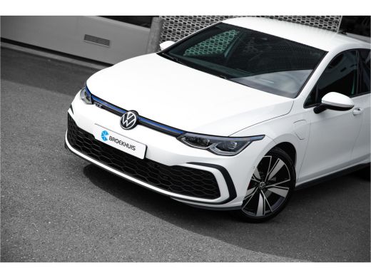 Volkswagen Golf 1.4TSi 245pk eHybrid GTE | 18" | HUD | Camera | ActivLease financial lease