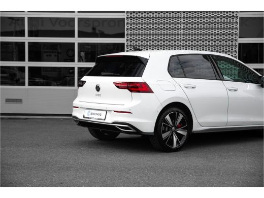 Volkswagen Golf 1.4TSi 245pk eHybrid GTE | 18" | HUD | Camera | ActivLease financial lease
