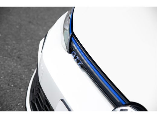 Volkswagen Golf 1.4TSi 245pk eHybrid GTE | 18" | HUD | Camera | ActivLease financial lease