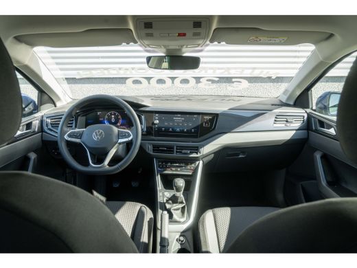 Volkswagen Polo Volkswagen Life Edition Inclusief €2000,- inruilvoordeel + €1000,- korting | 'App-Connect' smartp... ActivLease financial lease