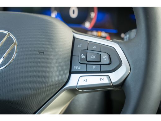 Volkswagen Polo Volkswagen Life Edition Inclusief €2000,- inruilvoordeel + €1000,- korting | 'App-Connect' smartp... ActivLease financial lease