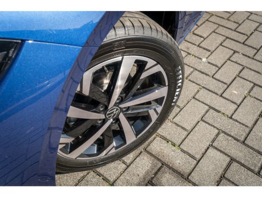 Volkswagen Polo Volkswagen Life Edition Inclusief €2000,- inruilvoordeel + €1000,- korting | 'App-Connect' smartp... ActivLease financial lease