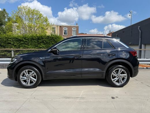 Volkswagen T-Roc 1.5 150PK DSG TSI R-Line | ACC | Multimedia Pakket | Achteruitrijcamera | Ramen getint ActivLease financial lease