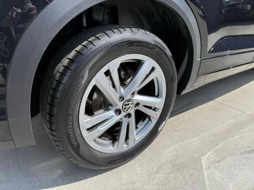 Volkswagen T-Roc 1.5 150PK DSG TSI R-Line | ACC | Multimedia Pakket | Achteruitrijcamera | Ramen getint ActivLease financial lease