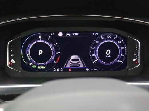 Volkswagen Tiguan 1.4 TSI eHybrid Elegance 245PK DSG Pano-Schuifdak, Ergo Active, Keyless, Elektr. Achterklep, Adap... ActivLease financial lease