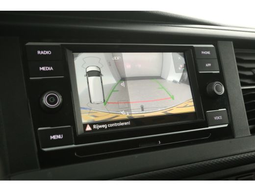 Volkswagen Transporter 2.0 TDI L2H1 200PK DSG Automaat Adaptive-Cruise Airco Camera 19"LMV Trekhaak Carplay Parkeersensoren ActivLease financial lease