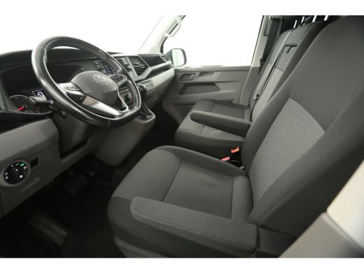 Volkswagen Transporter 2.0 TDI L2H1 200PK DSG Automaat Adaptive-Cruise Airco Camera 19"LMV Trekhaak Carplay Parkeersensoren ActivLease financial lease