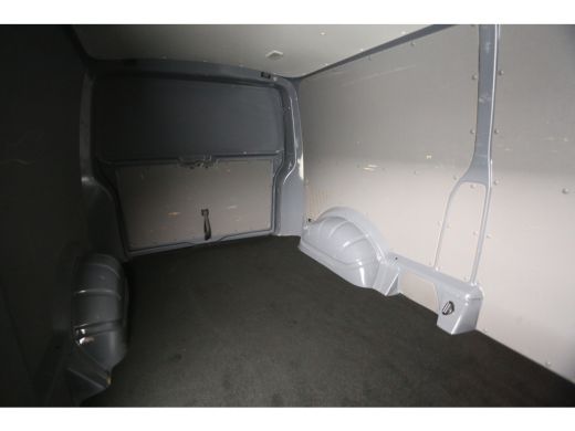 Volkswagen Transporter 2.0 TDI L2H1 200PK DSG Automaat Adaptive-Cruise Airco Camera 19"LMV Trekhaak Carplay Parkeersensoren ActivLease financial lease