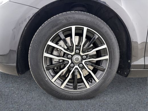 Volvo  V40 T2 Polar+ Automaat | Adaptieve cruise | BLIS | Leder | Parkeerverwarming | Stoelverwarming | Park... ActivLease financial lease