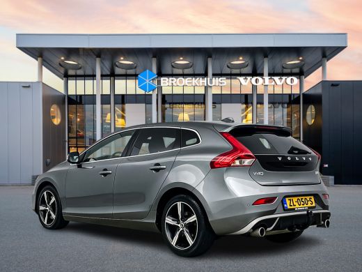 Volvo  V40 T3 A/T Polar+ Sport | Leder | Elektrisch verstelbare stoelen | Panoramadak | Harman Kardon | Park... ActivLease financial lease
