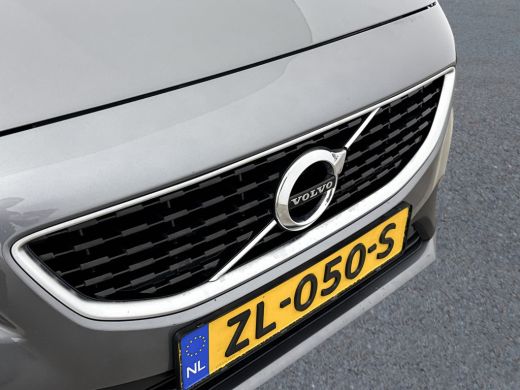 Volvo  V40 T3 A/T Polar+ Sport | Leder | Elektrisch verstelbare stoelen | Panoramadak | Harman Kardon | Park... ActivLease financial lease