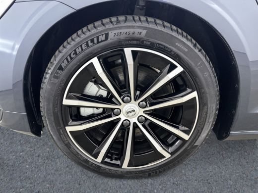 Volvo  V60 T6 Recharge AWD Essential Edition | Adaptieve cruise | BLIS | Stoel/stuur/achterbankverwarming | ... ActivLease financial lease