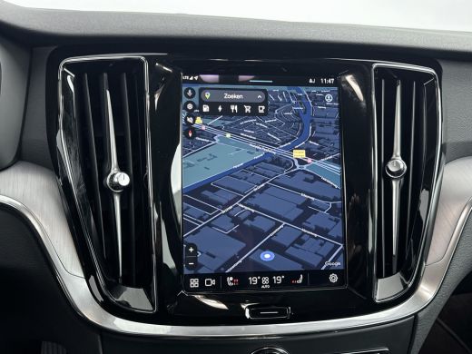Volvo  V60 T6 Recharge AWD Essential Edition | Adaptieve cruise | BLIS | Stoel/stuur/achterbankverwarming | ... ActivLease financial lease