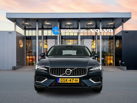 Volvo  V60 T6 Recharge AWD Essential Edition | Adaptieve cruise | BLIS | Stoel/stuur/achterbankverwarming | ... ActivLease financial lease