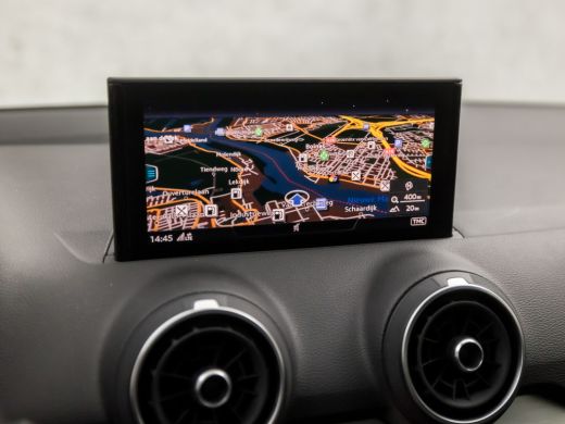 Audi Q2 30 TFSI Sport (VIRTUAL COCKPIT, APPLE CARPLAY, GROOT NAVI, KEYLESS, ADAPTIVE CRUISE, CLIMATE, SPO... ActivLease financial lease