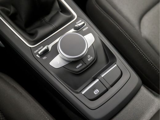 Audi Q2 30 TFSI Sport (VIRTUAL COCKPIT, APPLE CARPLAY, GROOT NAVI, KEYLESS, ADAPTIVE CRUISE, CLIMATE, SPO... ActivLease financial lease