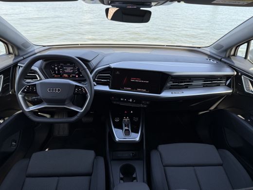 Audi Q4 e-tron 45 quattro Advanced edition 82 kWh | Trekhaak | Assistentiepakket | 286 pk ActivLease financial lease