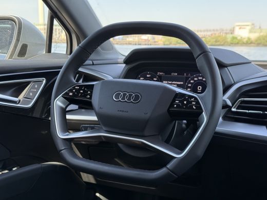 Audi Q4 e-tron 45 quattro Advanced edition 82 kWh | Trekhaak | Assistentiepakket | 286 pk ActivLease financial lease