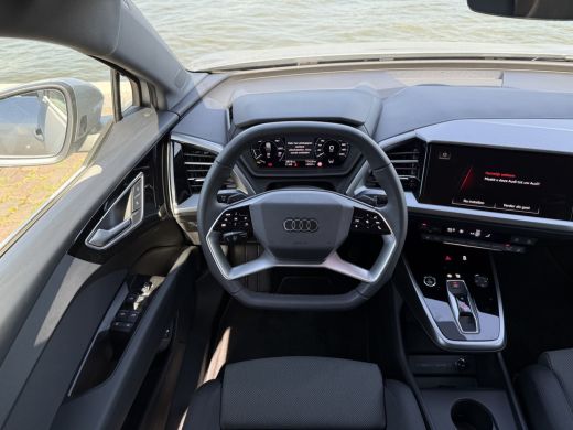 Audi Q4 e-tron 45 quattro Advanced edition 82 kWh | Trekhaak | Assistentiepakket | 286 pk ActivLease financial lease